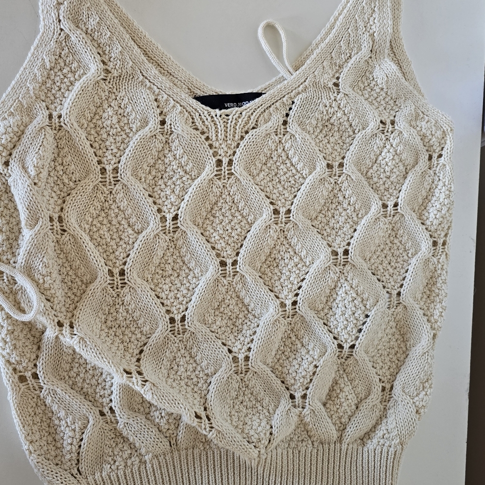 Re-posh Vero Moda crochet tank size xs